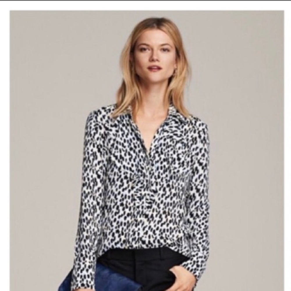 Banana Republic Large Tall Leopard Print